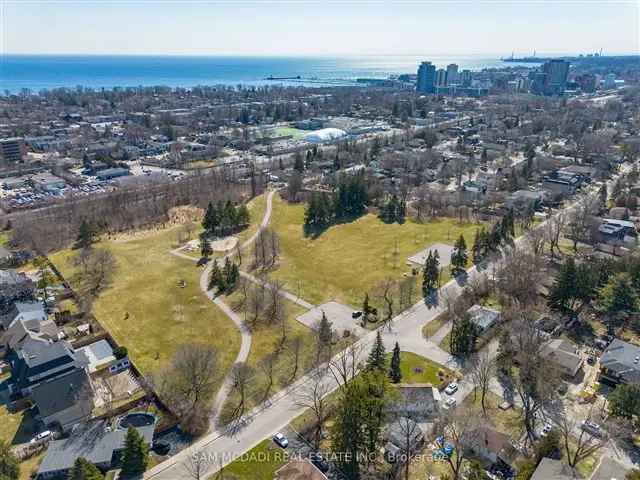 Mineola East Building Lot: 4000 sq ft Home or Fourplex Potential