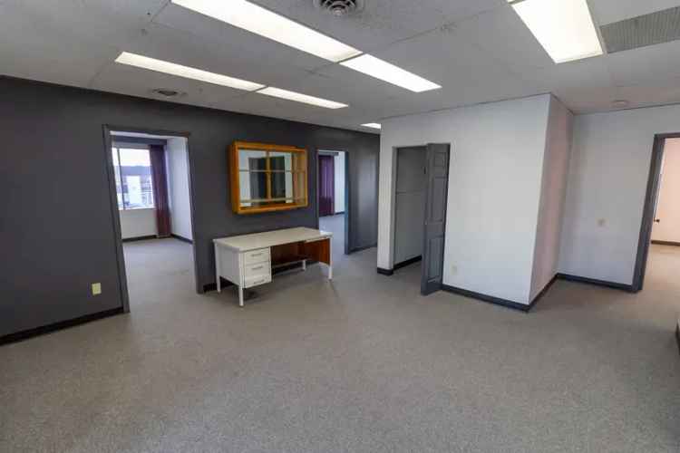 Office For Rent in Redcliff, Alberta