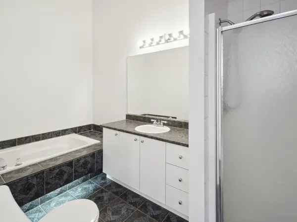 Condo for sale (Montréal (Île)) #QX101