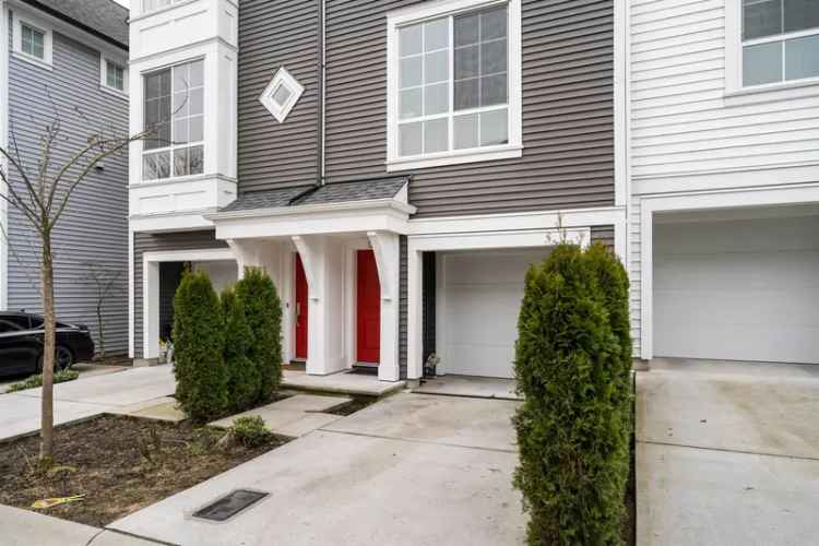 2 Bed 2 Bath Townhouse Abbotsford Near Parks Shopping