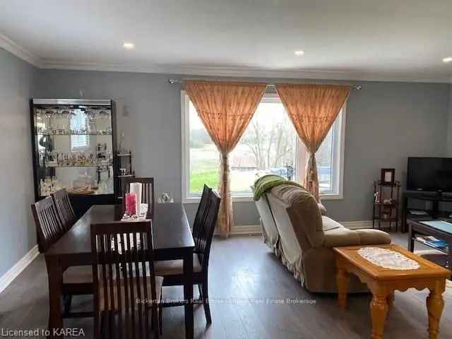 House For Sale in Leeds and the Thousand Islands, Ontario