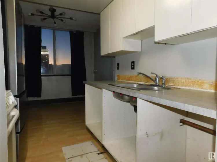 Buy condo in downtown with one bedroom and amenities