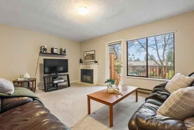 Guildford Townhouse for Sale - 2BR 1BTH Lincoln's Gate