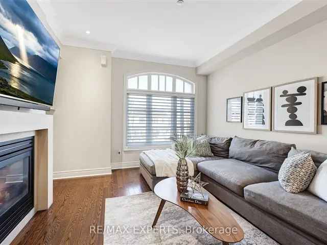 Luxury 3-Bedroom Townhouse in West Woodbridge