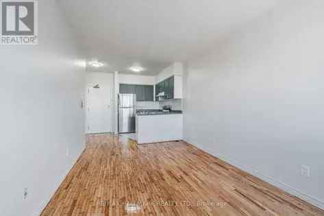 1 room apartment of 241 m² in Toronto