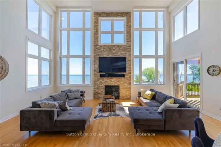 House For Sale in Wasaga Beach, Ontario