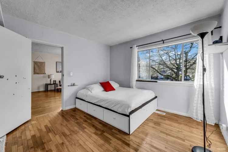 Vancouver East 5-Bedroom Bungalow with Mountain Views - R2993251