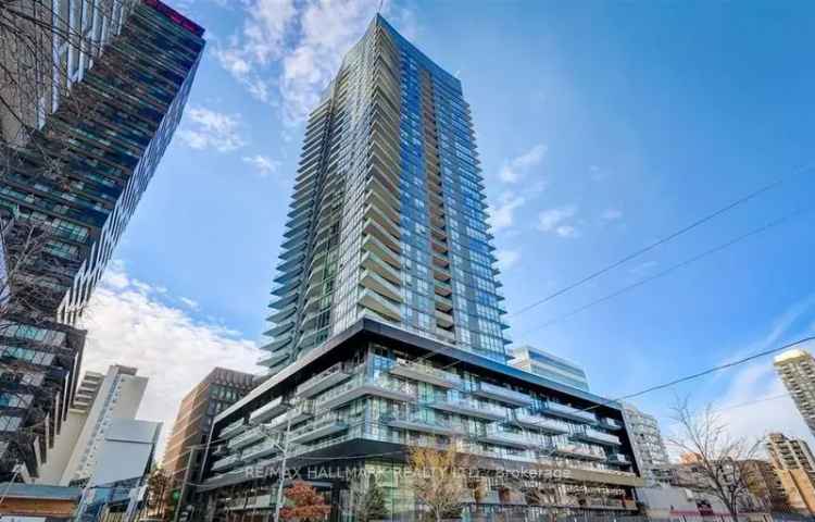 Spacious 860 sq ft Suite in Toronto with Modern Amenities and Parking