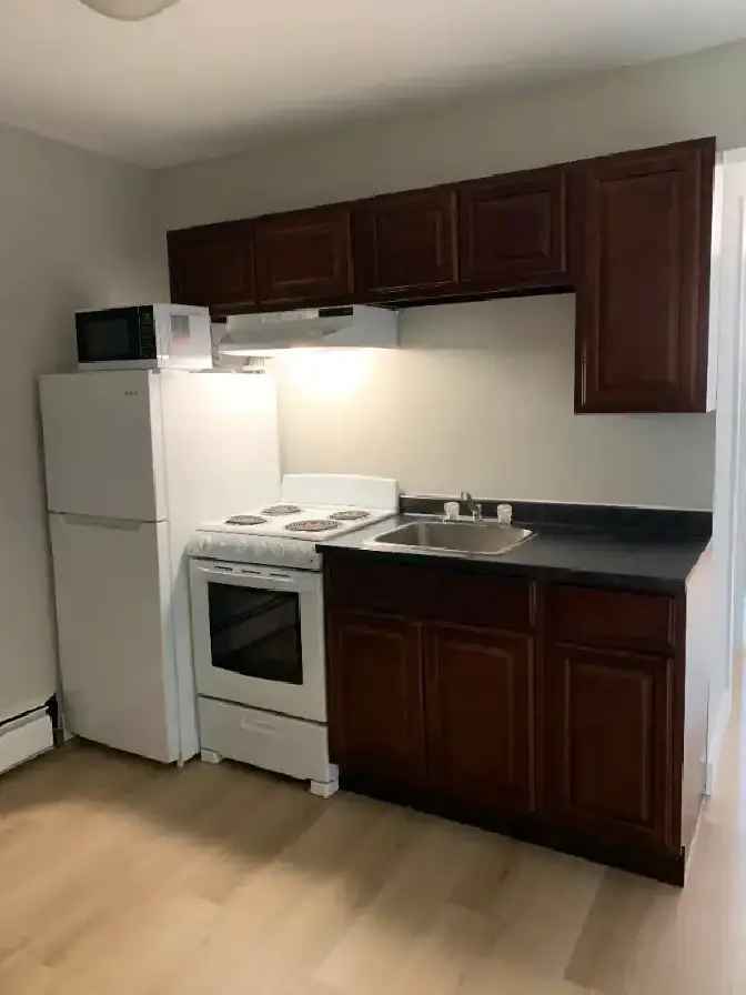 Bachelor Apartment Available December 1st