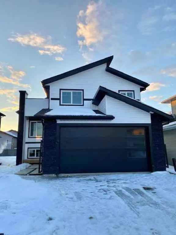 House For Rent in Town of Westlock, Alberta