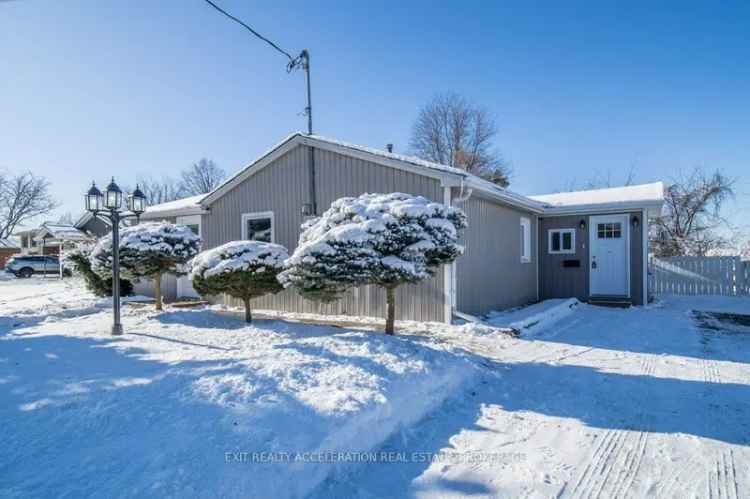 Charming One-Level Bungalow in Napanee