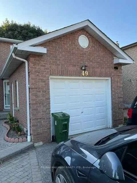 House For Sale in Toronto, Ontario