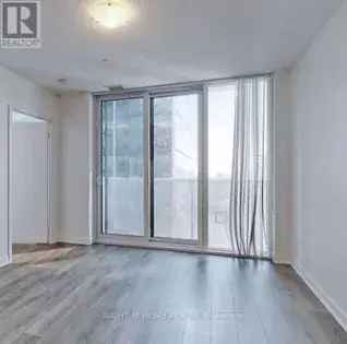 1 room apartment of 325 m² in Toronto