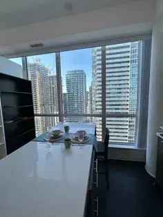 1 room apartment of 253 m² in Toronto