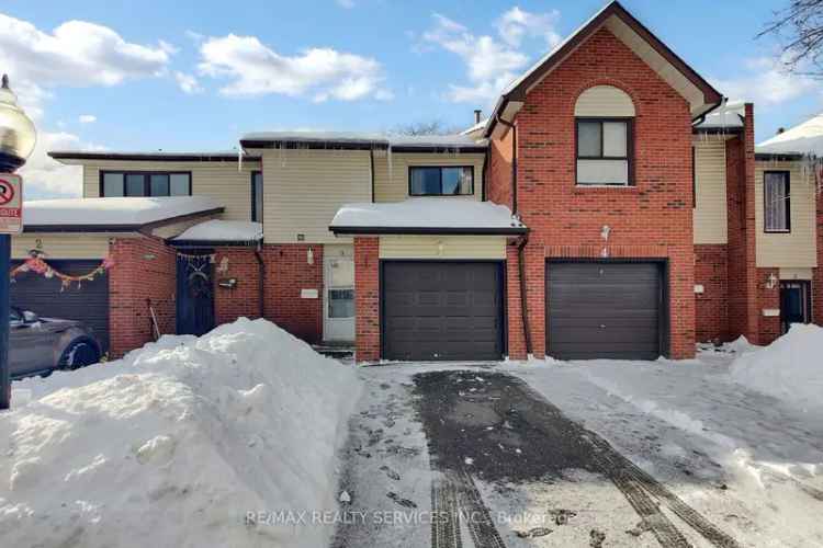 Updated Townhome in Desirable Brampton Neighborhood