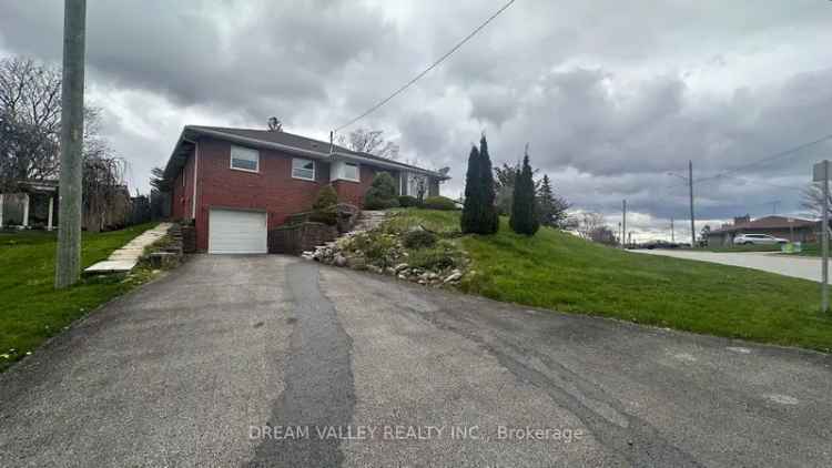 Rent Multi Family House in Ontario with Beautifully Landscaped Yard