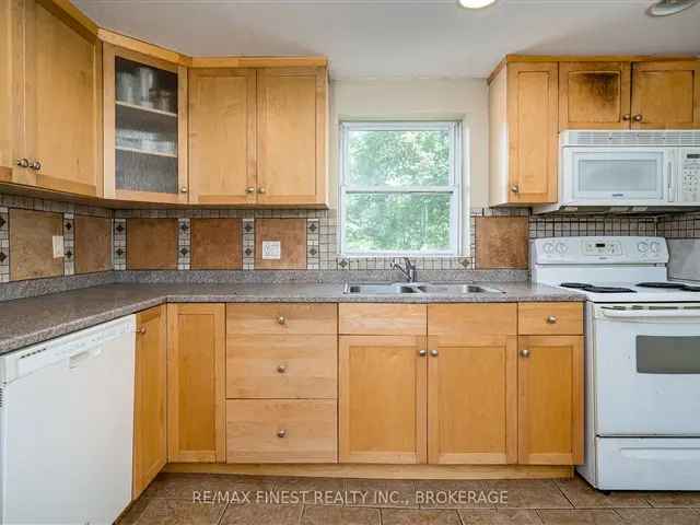 House For Sale in Greater Napanee, Ontario