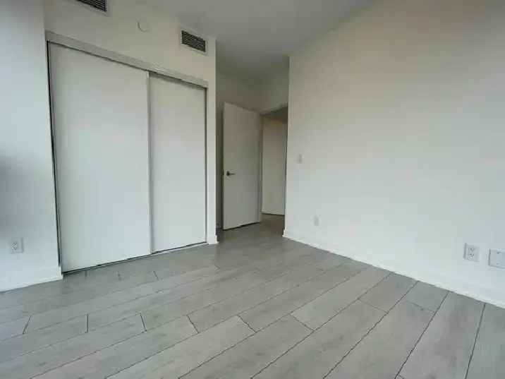 A new condo, 3 bedrooms   2 bathrooms and corner unit for rent