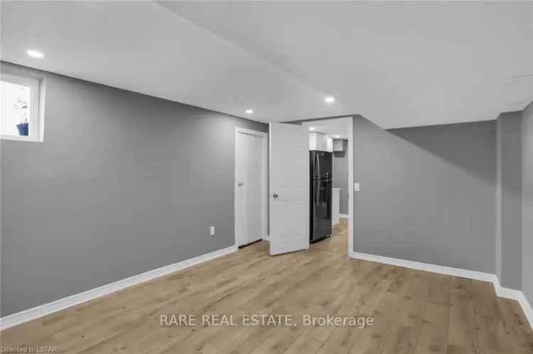 House For Sale in Toronto, Ontario