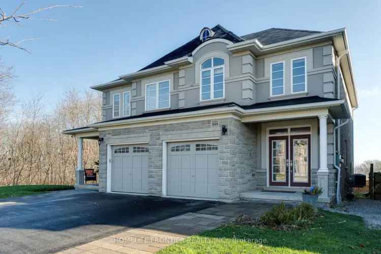 House For Sale in Hamilton, Ontario