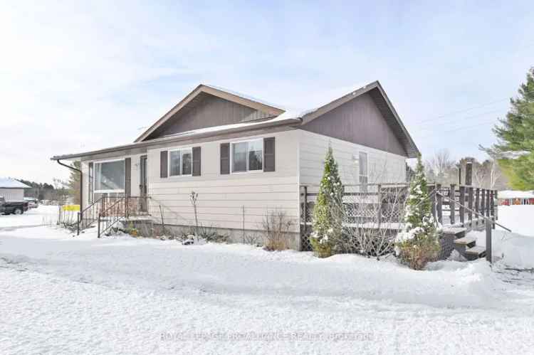 House For Sale in Addington Highlands, Ontario