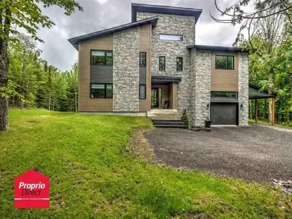 Two Storey House for Sale in Laurentides