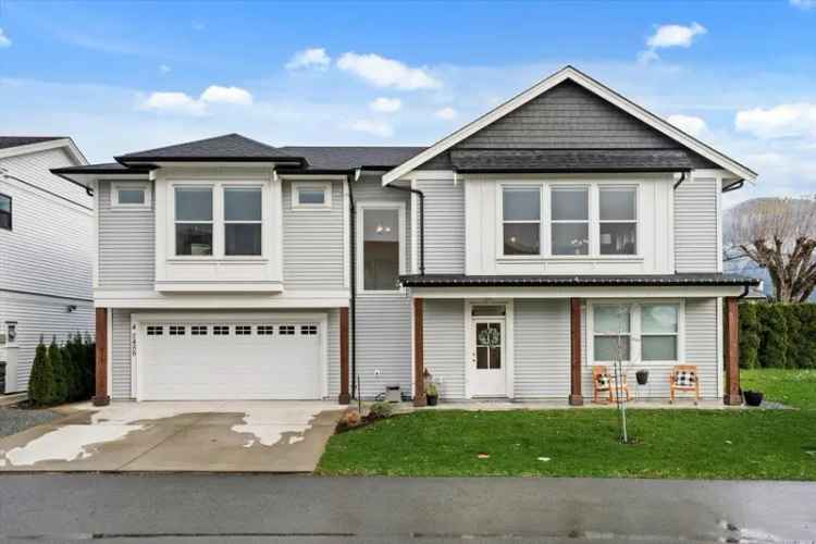 Buy House in Agassiz with 4 Bedrooms and Suite