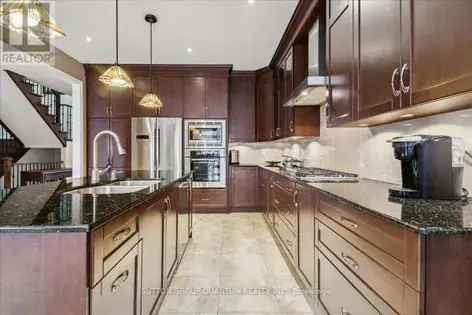 4 rooms house of 471 m² in Mississauga