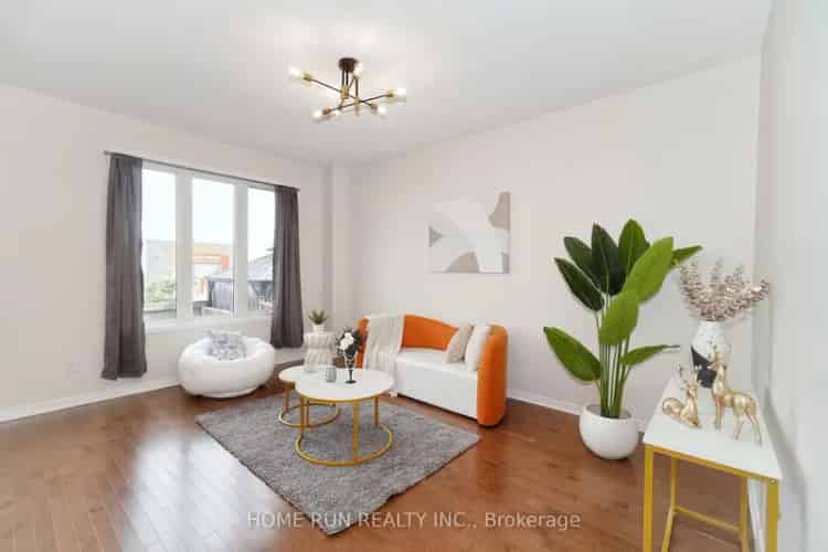 3-Bed 3-Bath Townhome in Emerald Meadows Kanata