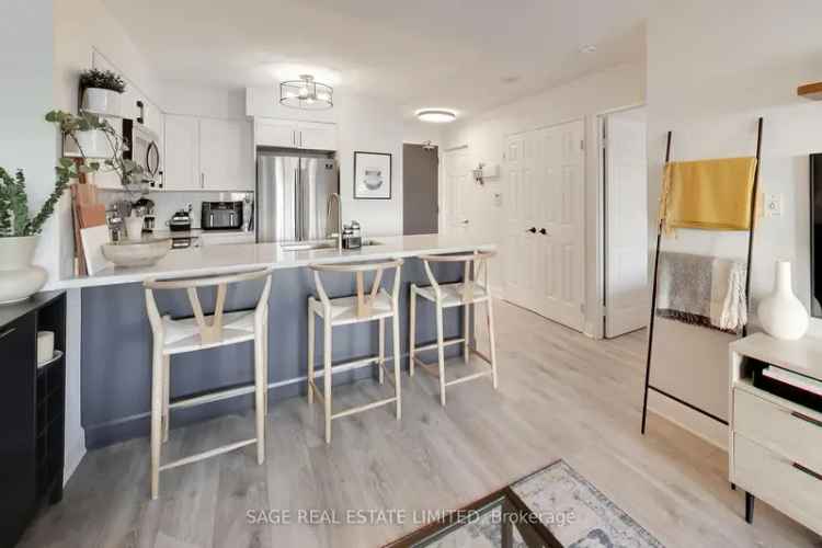 Stylish 1 1 Bed Condo in Davisville Steps from TTC