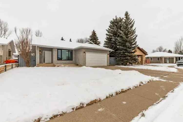 Coaldale Home: 3 Beds, 2 Baths, Double Garage