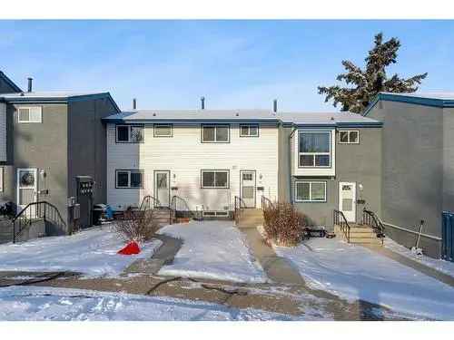 Townhouse for Sale in Thorncliffe Calgary with Modern Upgrades