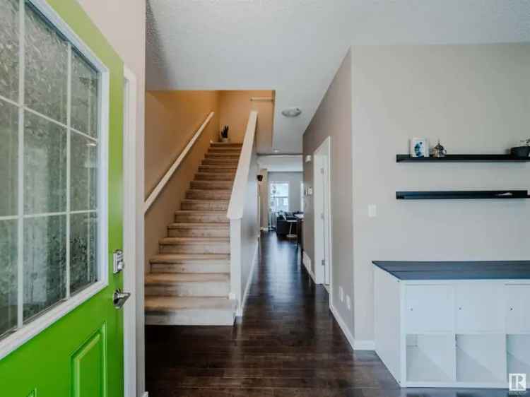 Summerside 4 Bedroom 2-Storey Home - Lake Access