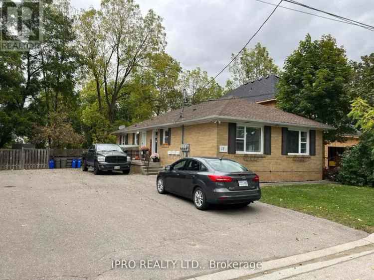 Legal Triplex for Sale - Multigenerational Living or Investment Opportunity