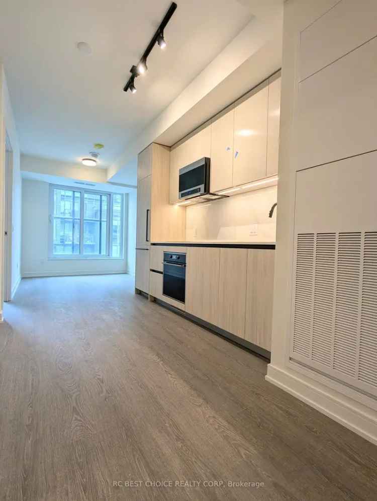 Condo For Rent in Toronto, Ontario