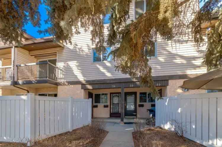 Buy Townhouse in Green Meadows with 3 Bedrooms and Low Condo Fees