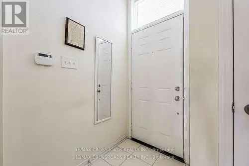 4BR 4 Bath Freehold Townhouse in Bermondsey Toronto