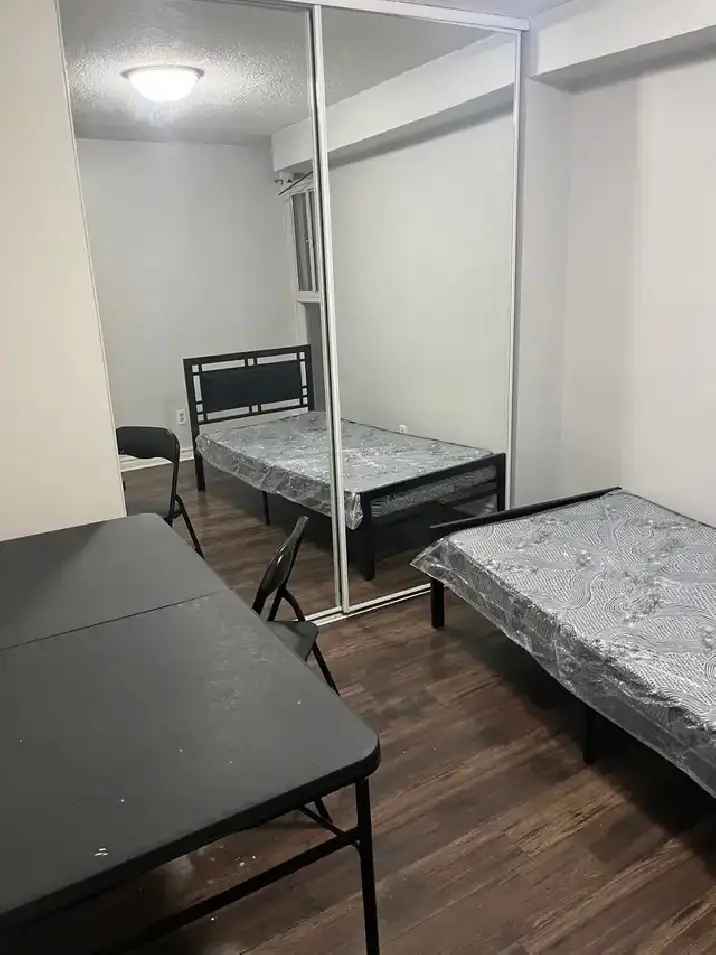 room for rent (private)