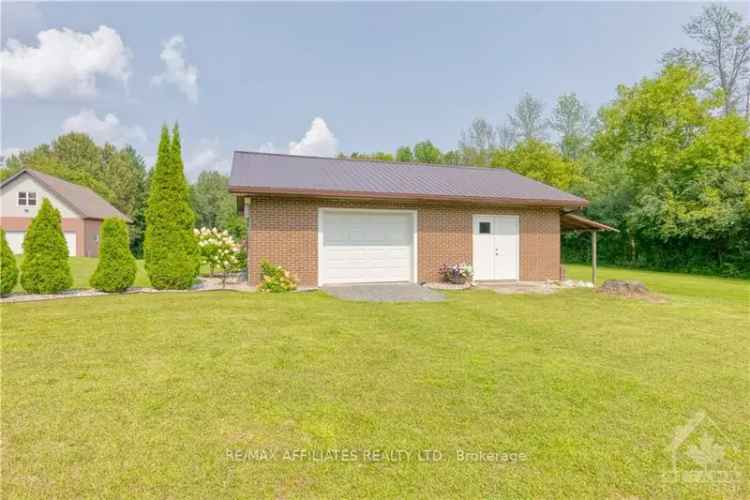 House For Sale in Rideau Lakes, Ontario