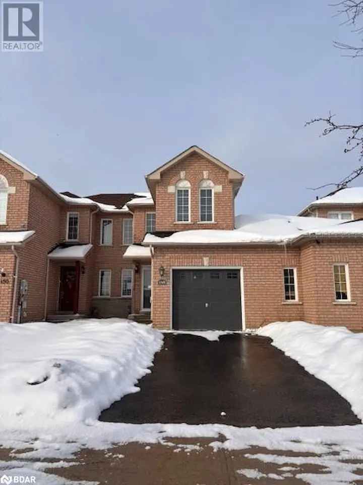 Townhouse For Sale in 148, Sproule Drive, Barrie, Ontario