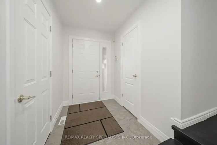 Townhouse For Sale in Belleville, Ontario