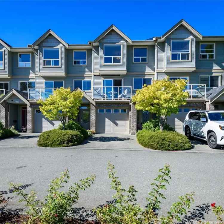 For Sale 3 Level Townhouse Overlooking Courtenay Airpark