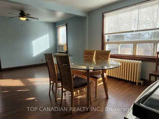 Bright 2-Bedroom Apartment near Bayview Secondary School