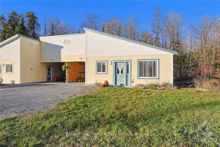 House For Sale in McNab/Braeside, Ontario