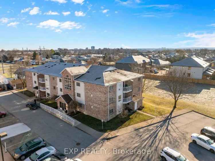 Condo For Sale in St. Catharines, Ontario