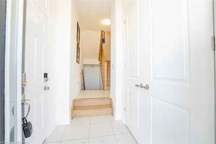Luxurious 5 Bedroom Townhome in Churchill Meadows