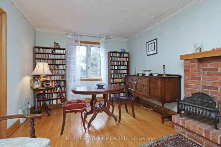 House For Sale in Toronto, Ontario