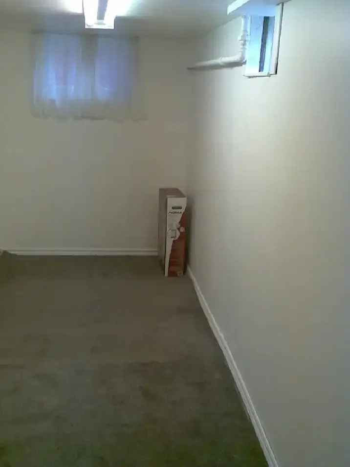 Room Rental Near Dufferin Mall Subway