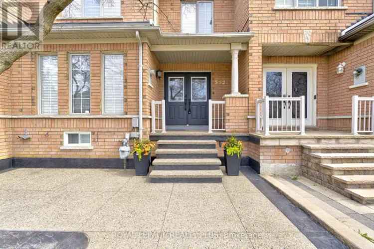 Elegant Executive Townhouse Recently Upgraded