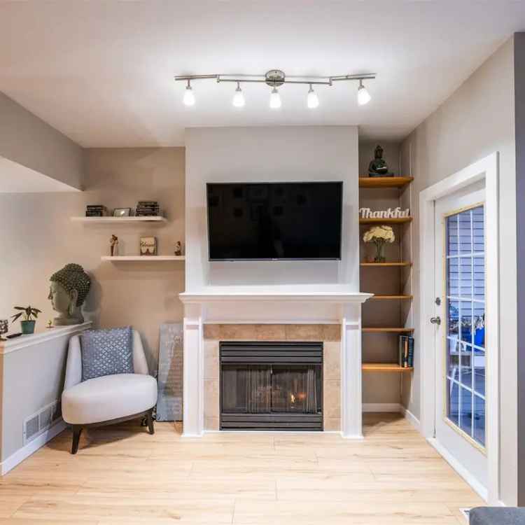 3 Bed 2 Bath Townhome for Sale in Sullivan Panorama